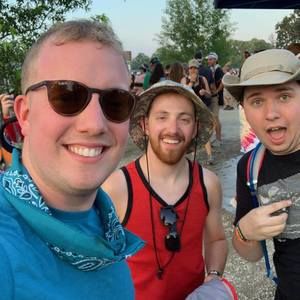 Meet your Posher, Brady